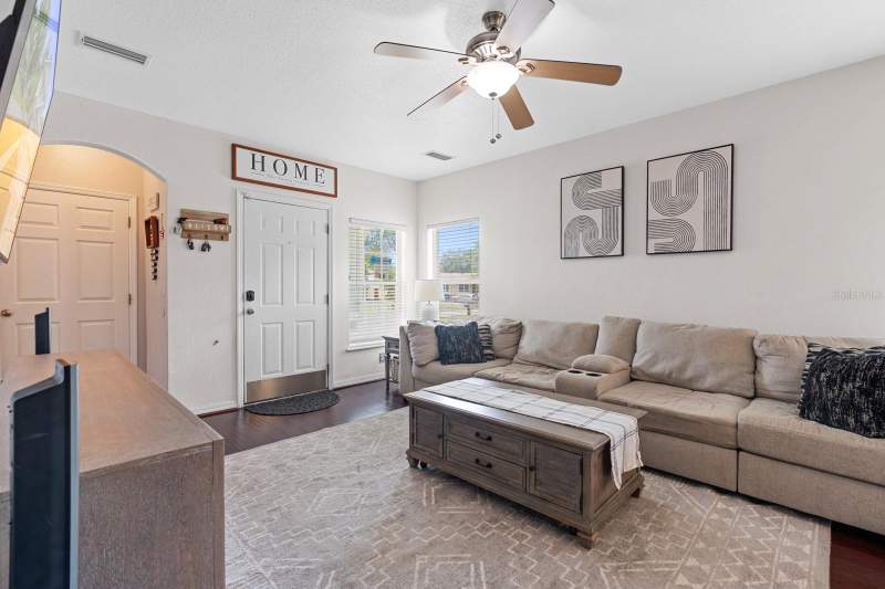 5 bedroom Single Family Residence at 7415 S Elliott Street, Port Tampa City Map, Tampa — photo 4