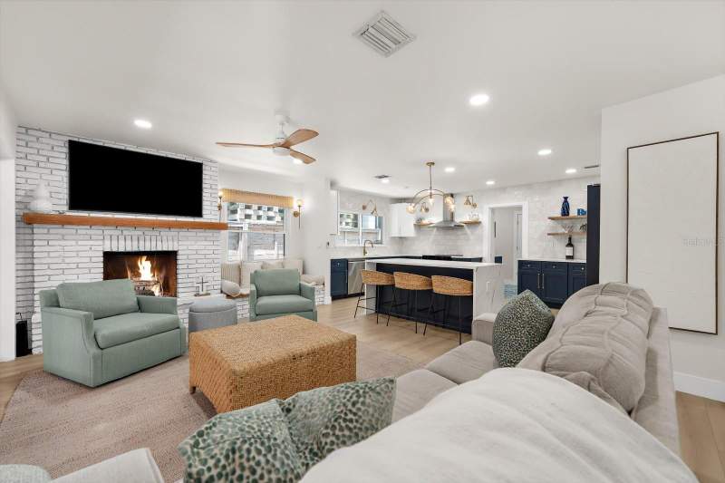 3 bedroom Single Family Residence at 730 Bay Esplanade, Mandalay Rep Of Blk 25, Clearwater Beach — photo 5