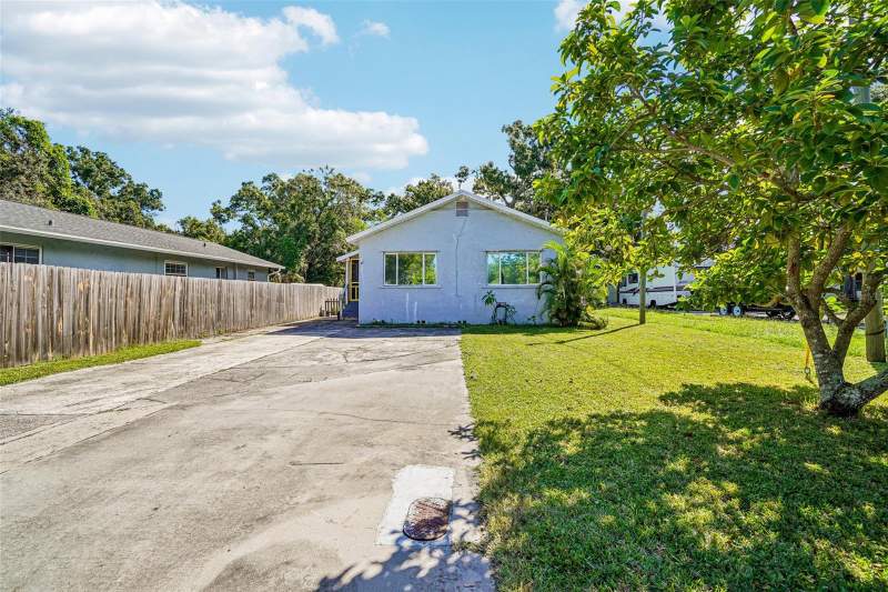 2 bedroom Single Family Residence at 6565 Wayne Street, Washington Terrace, St Petersburg — photo 2