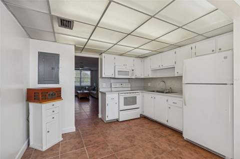 4885 1st Street #203, St Petersburg FL - photo 15 of 51