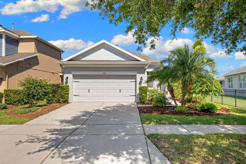 3 bedroom Single Family Residence at 6918 Makers Way, Waterset Ph 2C-2, Apollo Beach — photo 2