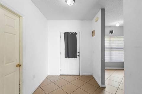 1040 Cannock Drive, Kissimmee FL - photo 6 of 38