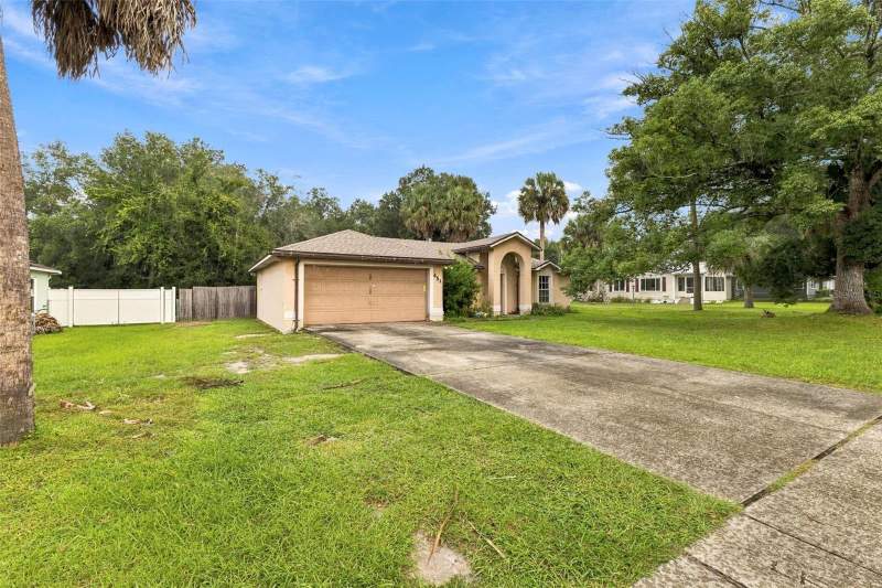 3 bedroom Single Family Residence at 451 E French Avenue, Assessors Subdivision Of Orange City, Orange City — photo 2