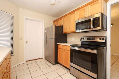 1064 Old Magnolia Cove Drive, Apopka FL - photo 9 of 28