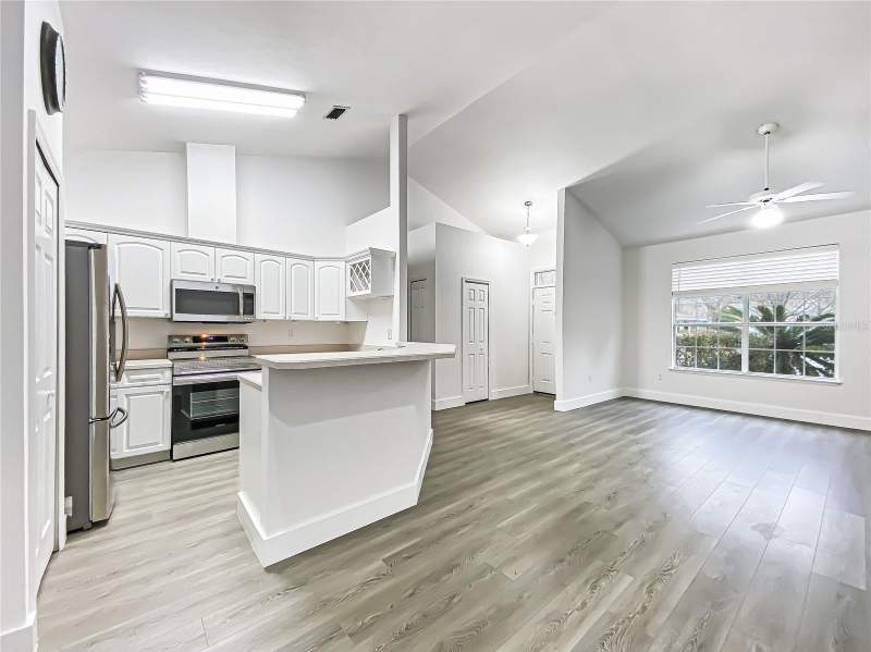 3 bedroom Single Family Residence at 10301 SW 52nd Avenue, Haile Plantation, Gainesville — photo 3
