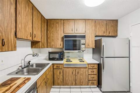 2700 Bayshore Boulevard #1305, Dunedin FL - photo 12 of 47