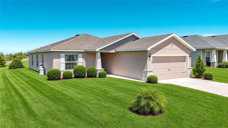 4 bedroom Single Family Residence at 505 Scenic Bluff Boulevard, Scenic Bluff Ph Two, Lake Wales — photo 1