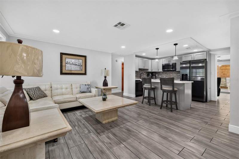 3 bedroom Single Family Residence at 11280 FREEDOM COURT, EAST RIDGE ESTATES, SEMINOLE — photo 4