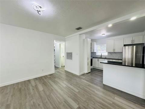 136 Lynbrook Drive, Orlando FL - photo 10 of 36