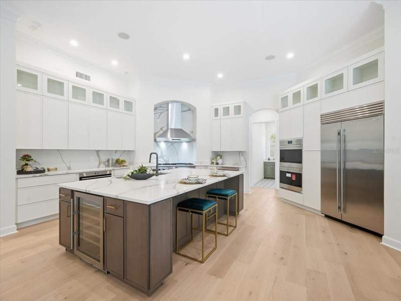 5 bedroom Single Family Residence at 11805 Shire Wycliffe Court, Waterchase Ph 2, Tampa — photo 3