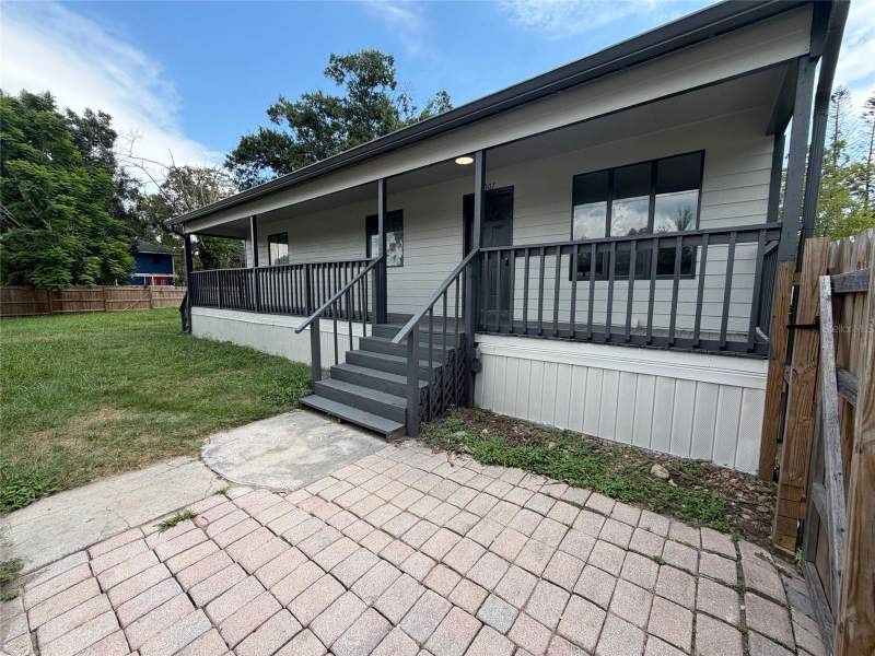 9307 8TH AVENUE home for sale in Taft Town
