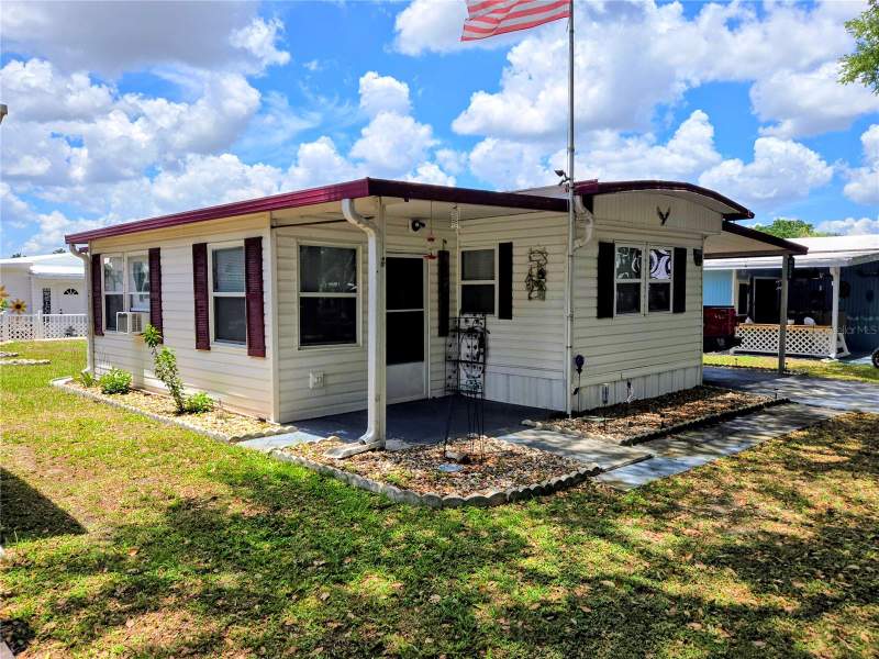 6235 PARKSEND LANE home for sale in Country Aire Village