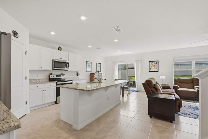 5 bedroom Single Family Residence at 33428 Country House Drive, Sorrento Pines Ph 1A, Sorrento — photo 3