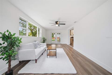 3027 Redwood Avenue, Lakeland FL - photo 10 of 30
