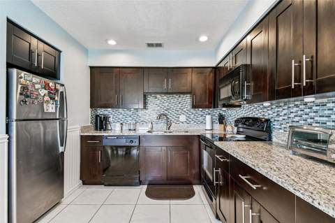 5116 Beach Drive #D, St Petersburg FL - photo 14 of 89