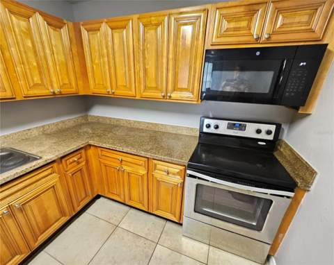 4073 Dijon Drive #4073J, Orlando FL - photo 13 of 25
