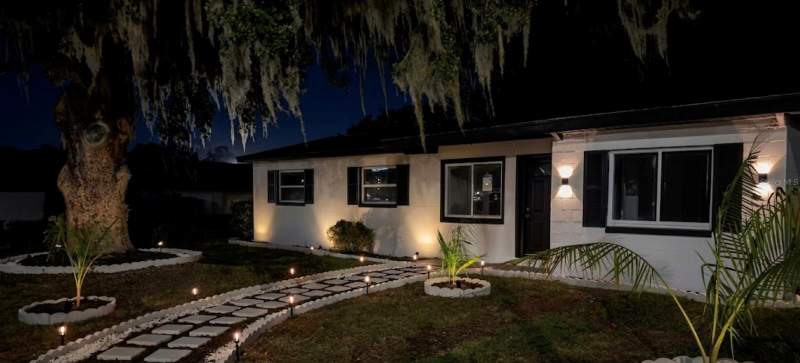4 bedroom Single Family Residence at 1000 E Dixie Avenue, Leesburg Poinciana Heights, Leesburg — photo 2