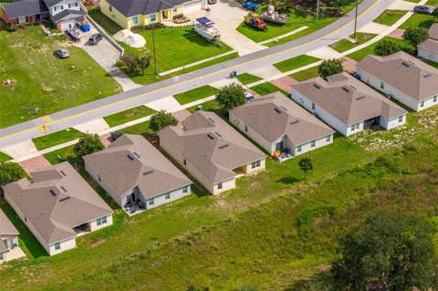 1333 Lucerne Loop Road, Winter Haven FL - photo 14 of 38