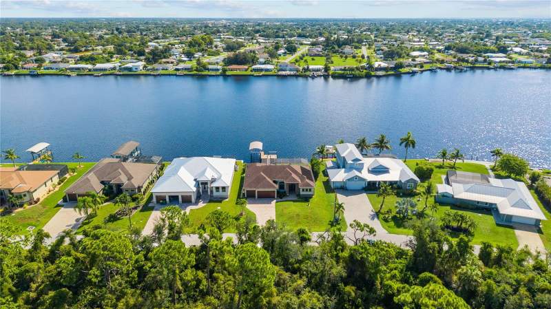3 bedroom Single Family Residence at 349 Springview Circle, Port Charlotte Sec 010, Port Charlotte — photo 5