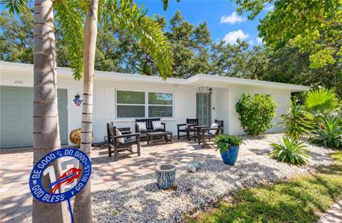 200 Lagoon Drive, Palm Harbor FL - photo 7 of 73