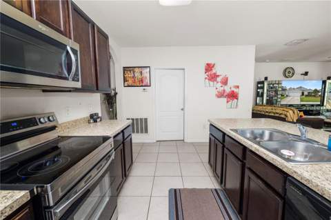 813 Sheen Circle, Haines City FL - photo 16 of 38