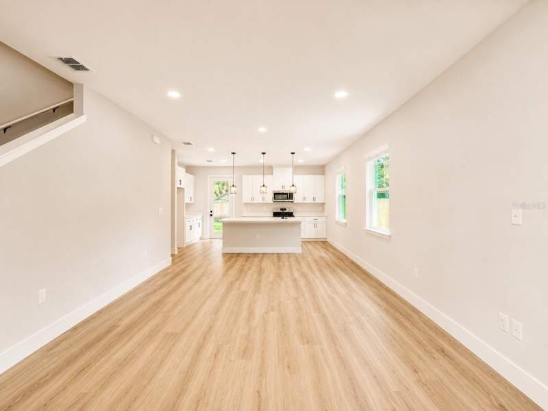 3 bedroom Single Family Residence at 807 Santa Barbara Drive, Dreamwold, Sanford — photo 4