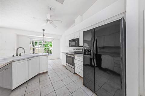 7919 Starfire Way, New Port Richey FL - photo 11 of 26