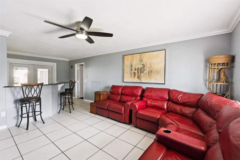 4 bedroom Single Family Residence at 6694 Rivo Alto Avenue, Sky Lake, Orlando — photo 3