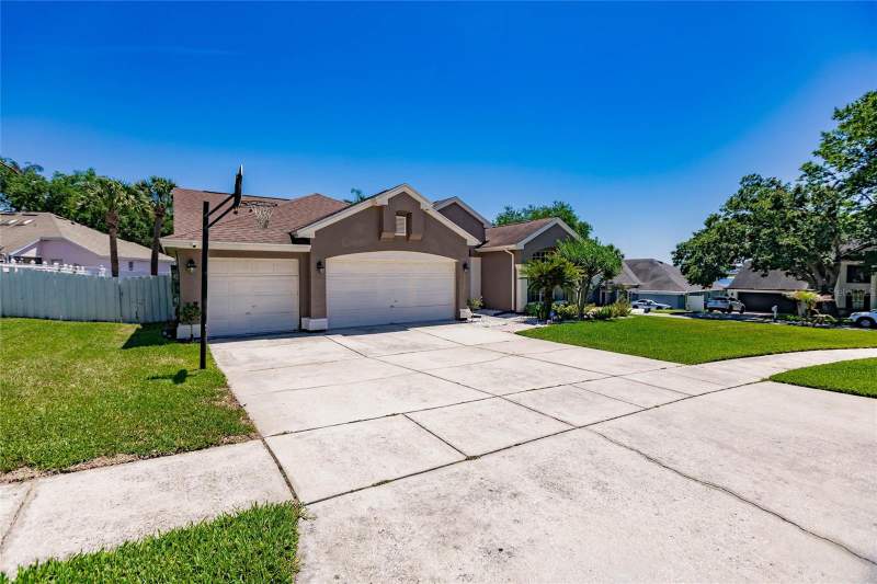 4 bedroom Single Family Residence at 1361 Olympia Park Circle, Lake Olympia North Village, Ocoee — photo 2