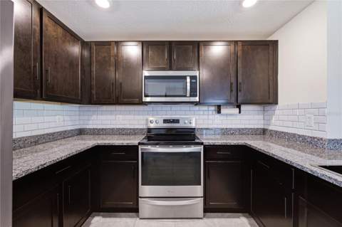 35397 Spruce Knob Court, Dade City FL - photo 12 of 47