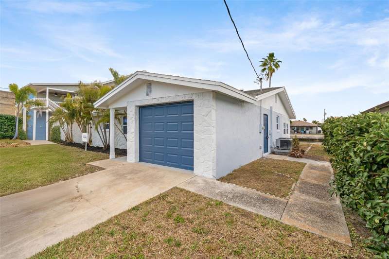 3 bedroom Single Family Residence at 13804 Victor Avenue, Hudson Beach Estates, Hudson — photo 4