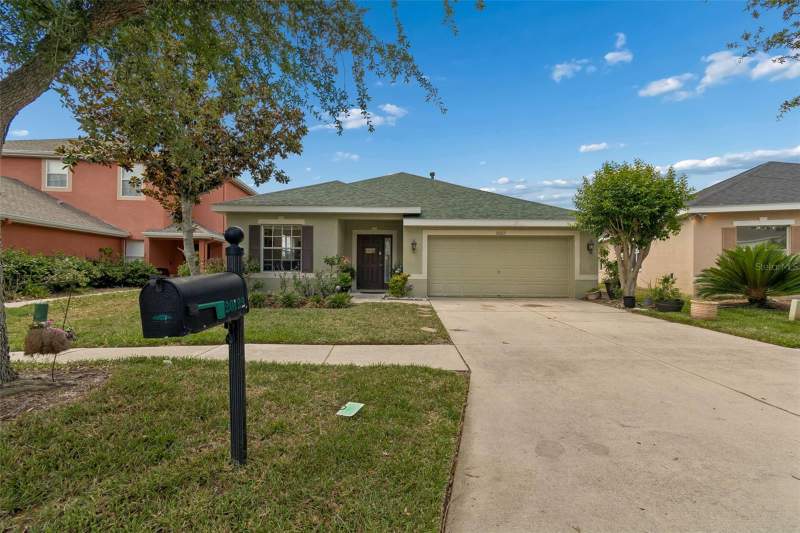 4 bedroom Single Family Residence at 20122 Nob Oak Avenue, Live Oak Preserve Ph 1B Village, Tampa — photo 4