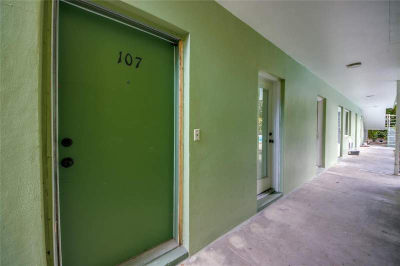 2 bedroom Condominium at 2544 1st Street #107, James Evans Homestead, Fort Myers — photo 5