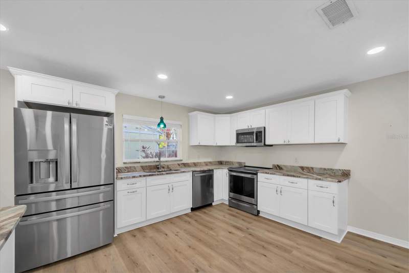 3 bedroom Single Family Residence at 13400 91ST AVENUE, OAKHURST HIGHLANDS, SEMINOLE — photo 4