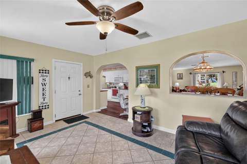 22 E Bay Avenue, Yalaha FL - photo 7 of 19