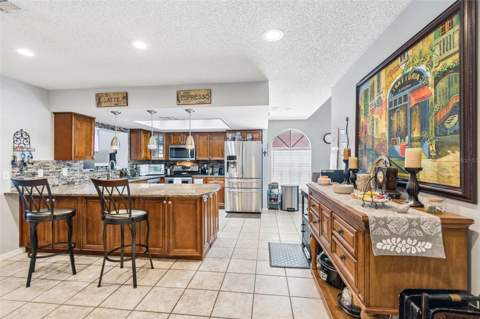 10735 SE Drummond Road, Tampa FL - photo 10 of 34