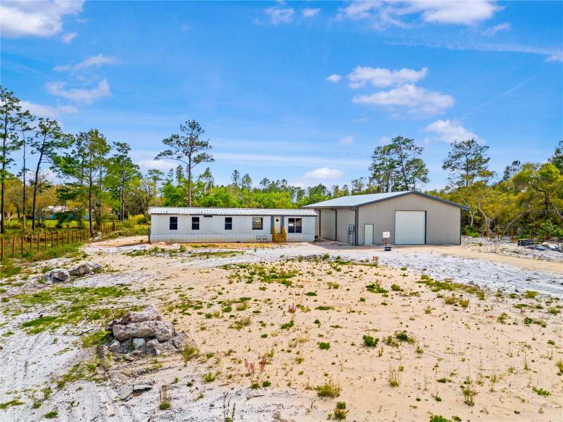 2 bedroom Manufactured Home at 8342 SW 152nd Place, Florida Highlands, Dunnellon — photo 2