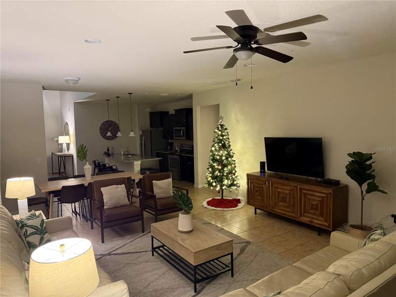 6 bedroom Single Family Residence at 1921 Nice Court, Windsor At Westside Ph 2A, Kissimmee — photo 2