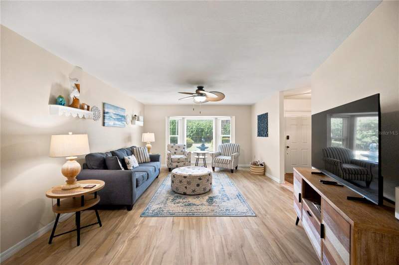 3 bedroom Single Family Residence at 9277 Saint Catherine Avenue, Port Charlotte Sec 84, Englewood — photo 3