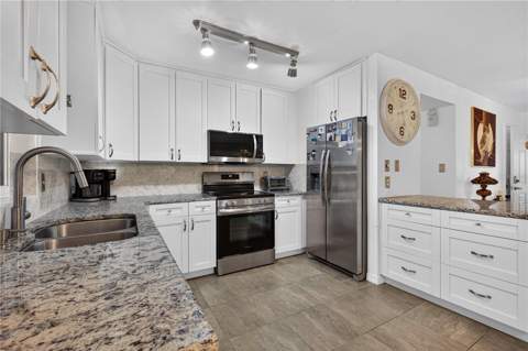 5010 Stolls Avenue, Tampa FL - photo 16 of 47