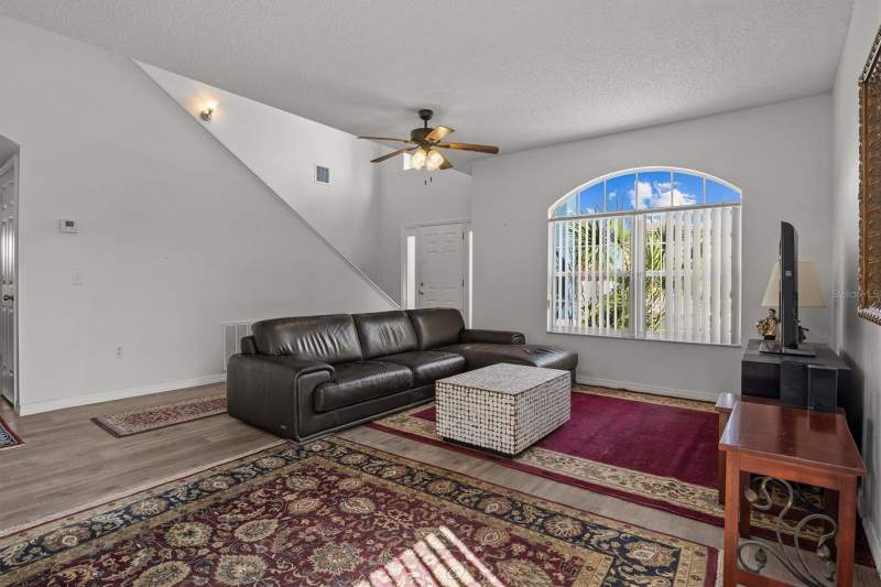 4 bedroom Single Family Residence at 5500 Willow Bend Trail, Willow Bend At Crescent Lakes, Kissimmee — photo 4