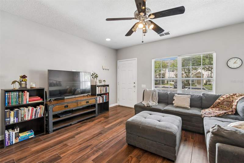 2 bedroom Townhouse at 4423 Barnstead Dr, Valhalla Ph 3-4, Riverview — photo 5