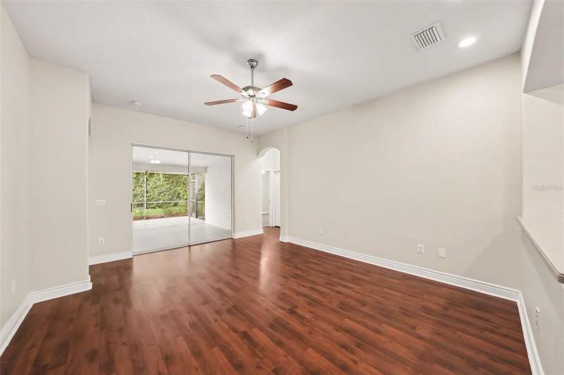 4 bedroom Single Family Residence at 16312 Bridgecrossing Drive, Fishhawk Ranch, Lithia — photo 3