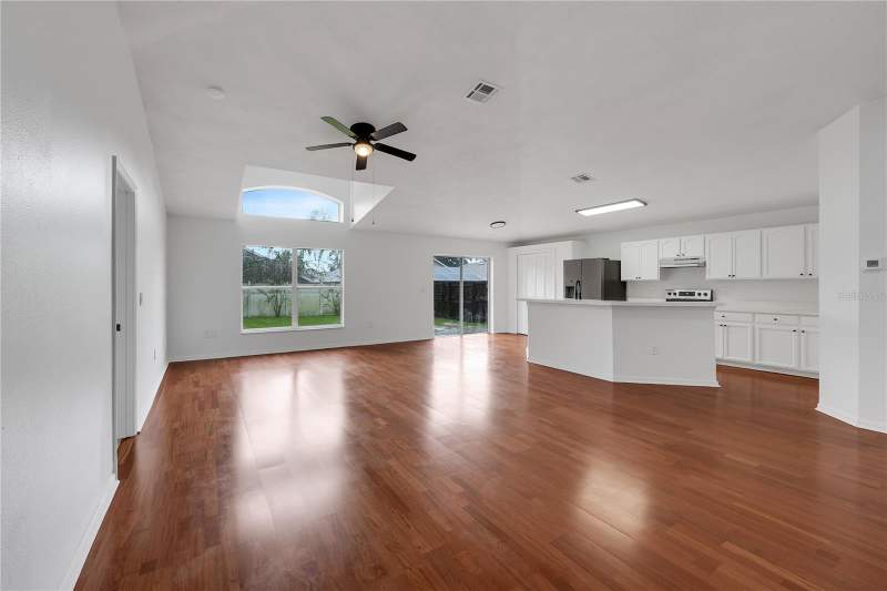 3 bedroom Single Family Residence at 213 Verbena St, Heather Hill Ph 02, Davenport — photo 4