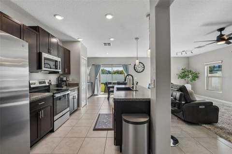 4714 Ron Eddie Place, Tampa FL - photo 10 of 58