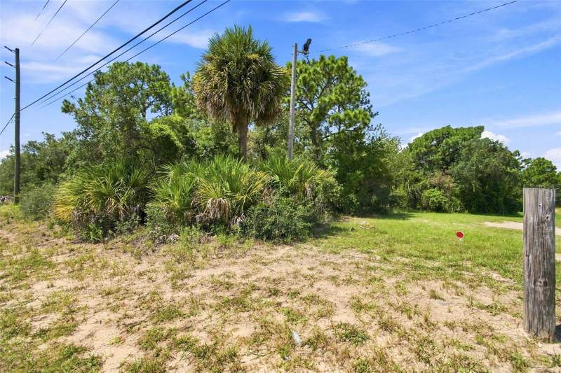 2 bedroom Single Family Residence at 8279 Sunshine Grove Road, Potterfield Garden Ac - G, Brooksville — photo 3