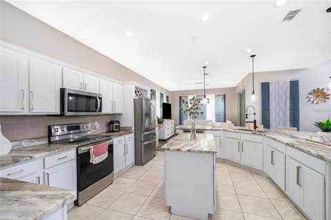 14697 Huntcliff Park Way, Orlando FL - photo 18 of 53