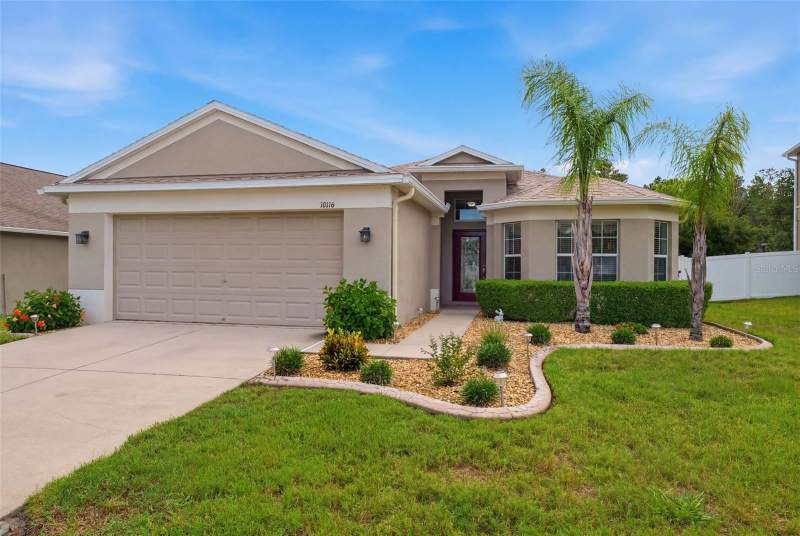 3 bedroom Single Family Residence at 10114 Ives Loop, Briar Oaks Village 01, Hudson — photo 2