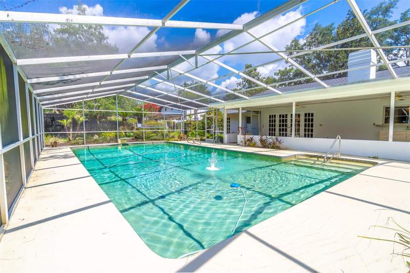 4 bedroom Single Family Residence at 305 S SWEETWATER BOULEVARD, SWEETWATER OAKS SEC 02, LONGWOOD — photo 5