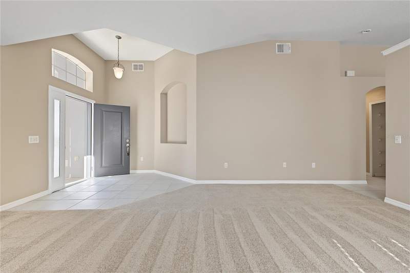4 bedroom Single Family Residence at 5125 Ayrshire Drive, Sterling Hill Ph 1A, Spring Hill — photo 4